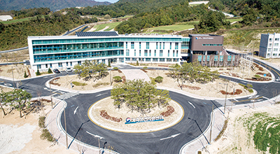 지난달 31일 이전이 마무리된 경남 함양 소재의 국립축산과학원 가축유전자원센터.