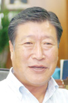 인터뷰 / 3선 성공  조 성 환  용인축협장
