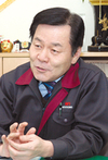 위기의 축산업 희망을 쏘다 / 오종균 우성사료 전무