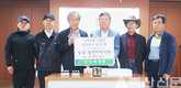 인제축협, 양돈·양록·양봉조합원에 기자재 증정