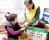 <나눔축산운동 실천 현장>가정의 달 맞아 소외계층에 온정을
