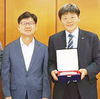 문정진 토종닭협회장, 환경관리원 감사패 받아