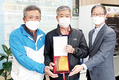 파주연천축협, 저축 우수고객·기관에 감사패 전달