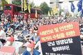 “축산 홀대 넘어 사형선고…생존권 지키기 위해 나왔다”