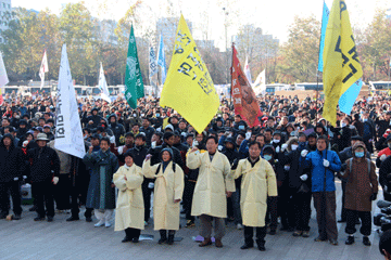 “대책없는 FTA 비준” 강력 반발 