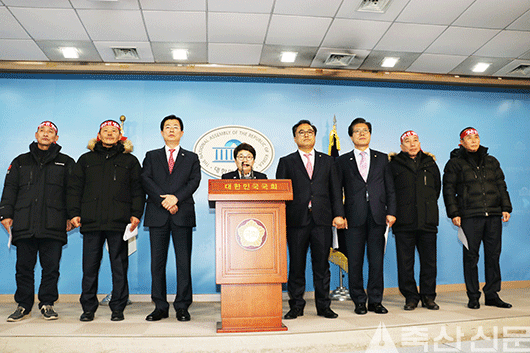 “벼랑 끝 축산농민, 살 길 열어줘야”