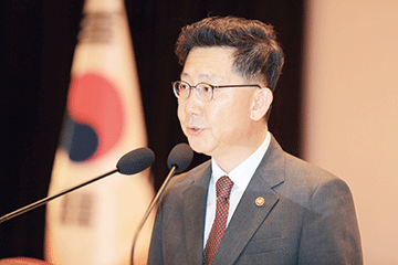 “축산업 체질개선 뒷받침  식품산업 성장동력 육성”
