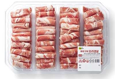다향오리가 새롭게 선보인 ‘바로구이 오리겹살’. 기존 돼지고기 대패삼겹살처럼 간편하게 먹을 수 있는 것이 특징이다.